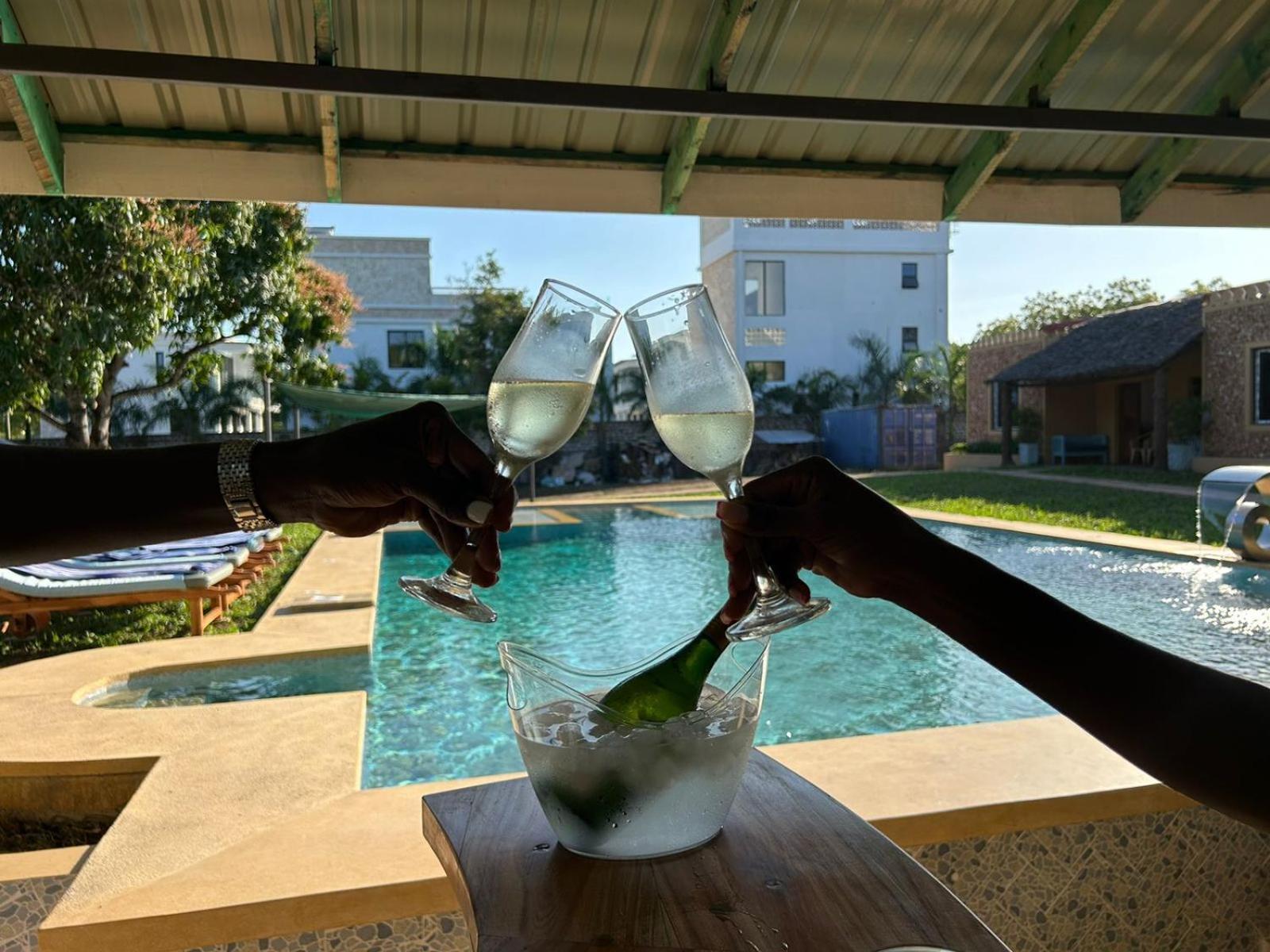 Babylon Gardens Diani Hotel Ukunda Luaran gambar